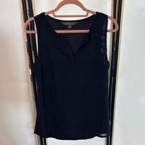 Market & Spruce Black Sleeveless Textured V-Neck Tank